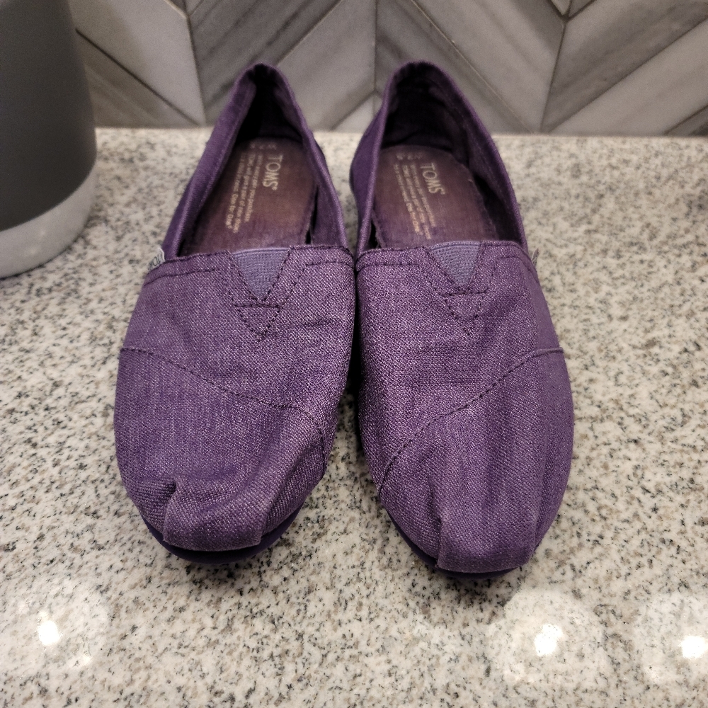 Toms - Picture 7 of 9